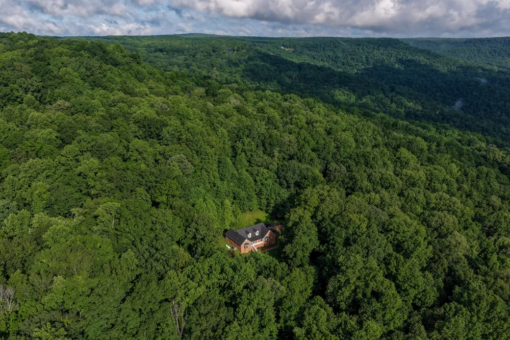 3850 Stagecoach Road South Pittsburg, TN 37380