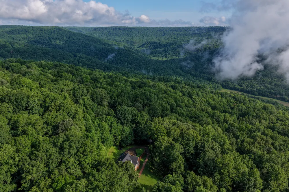 3850 Stagecoach Road South Pittsburg, TN 37380