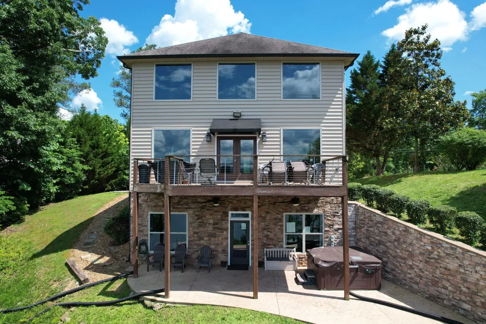 341 Russell Lane Decatur, TN 37322