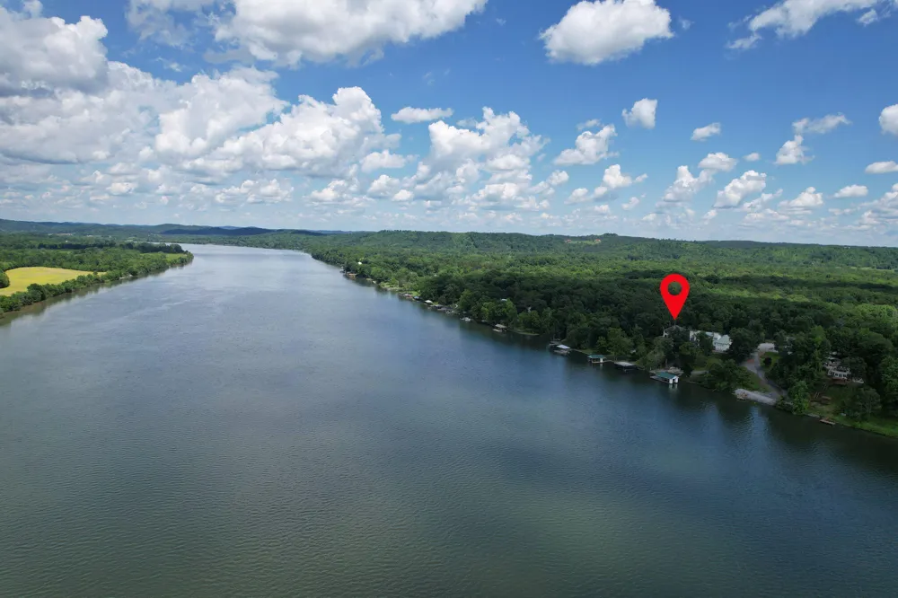 341 Russell Lane Decatur, TN 37322