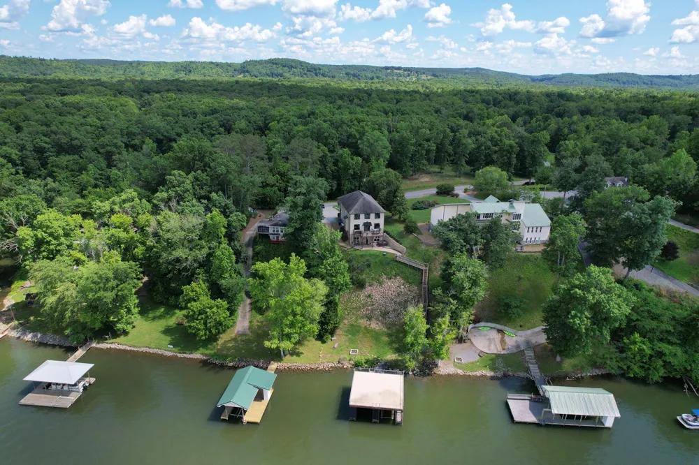 341 Russell Lane Decatur, TN 37322