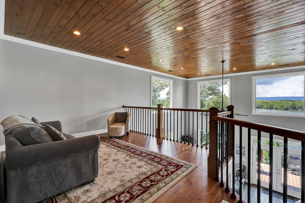 341 Russell Lane Decatur, TN 37322