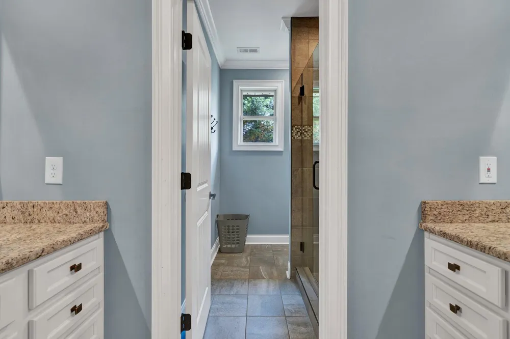 341 Russell Lane Decatur, TN 37322