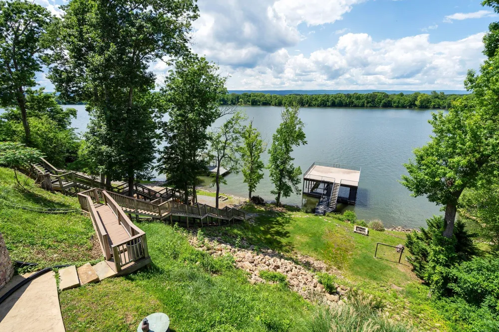 341 Russell Lane Decatur, TN 37322