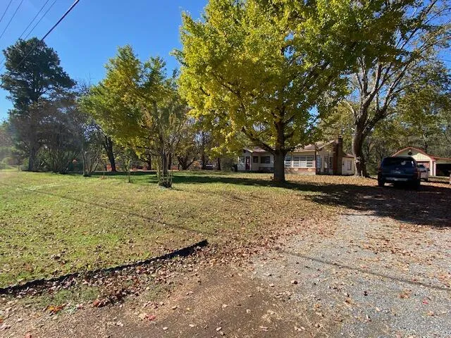 1639 Tennga Gregory Road Crandall, GA 30711