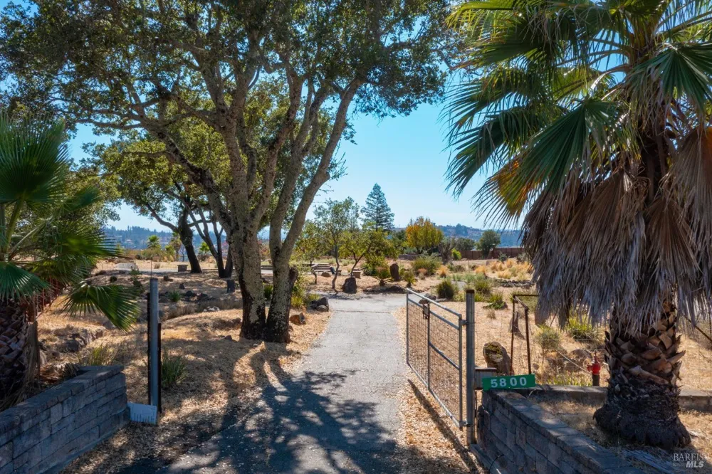 5800 Heights Road Santa Rosa, CA 95404