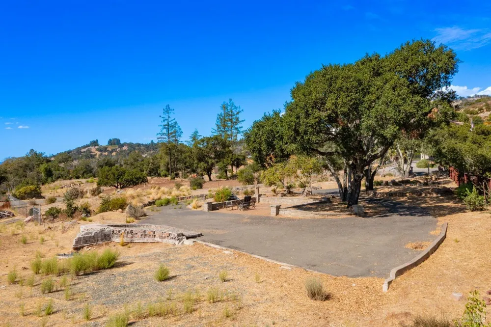 5800 Heights Road Santa Rosa, CA 95404