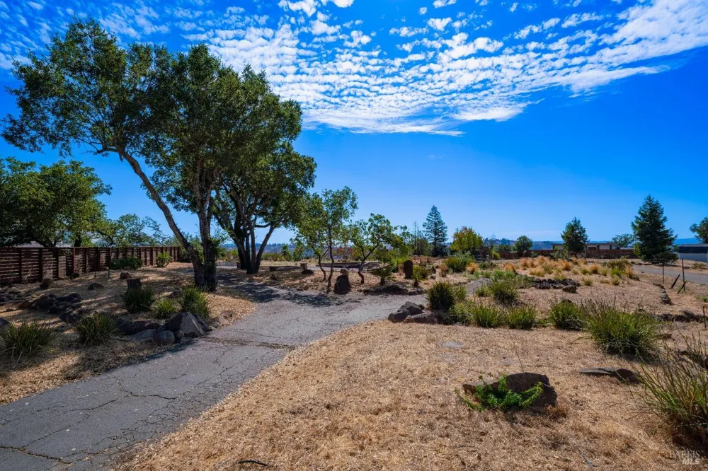 5800 Heights Road Santa Rosa, CA 95404