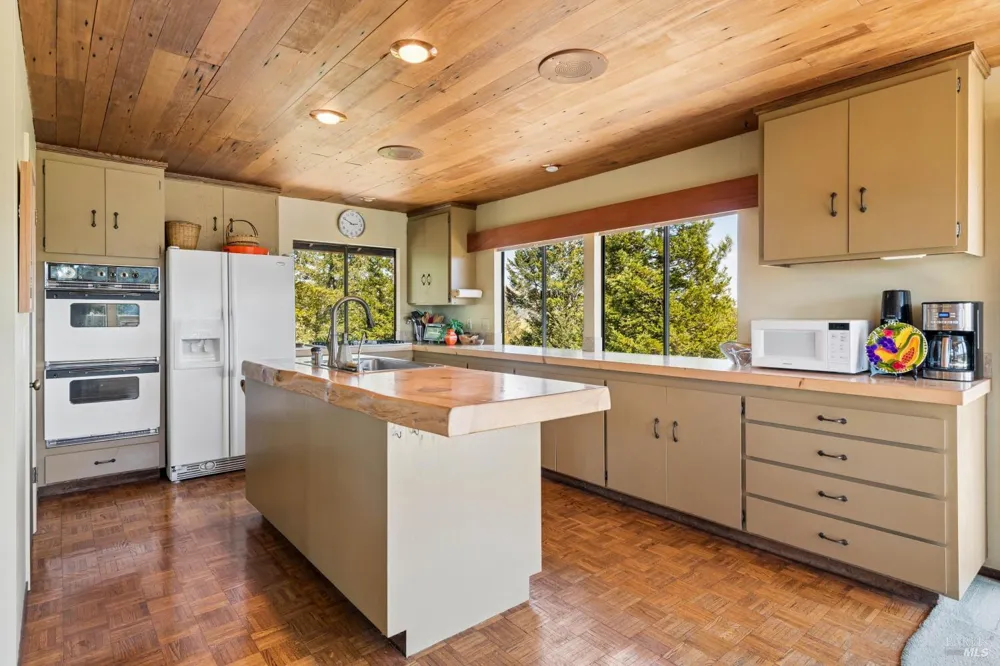 40 El Mirador Drive Nicasio, CA 94946