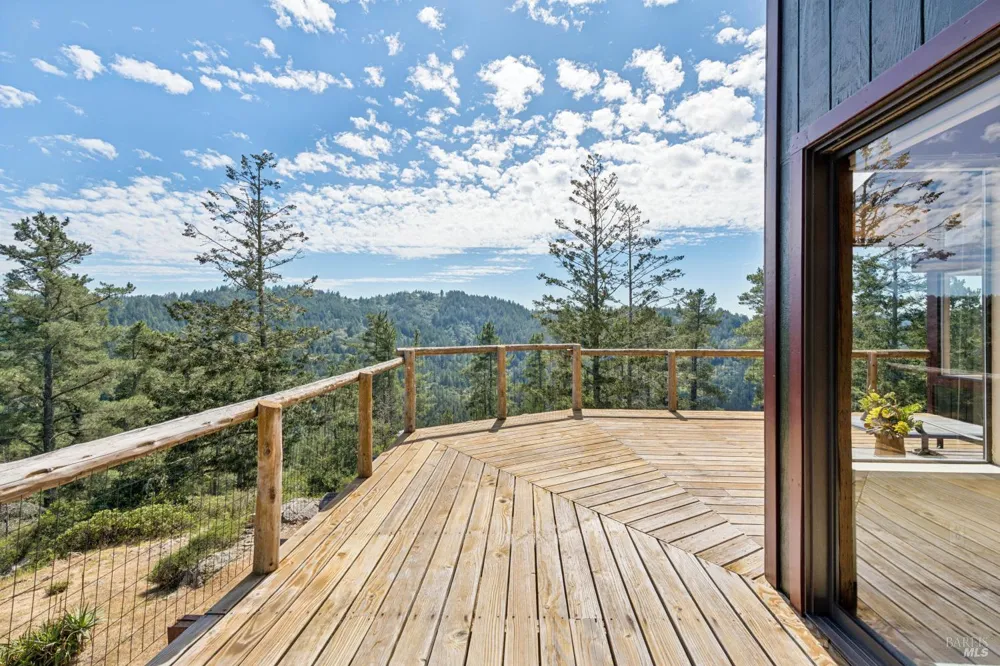 40 El Mirador Drive Nicasio, CA 94946