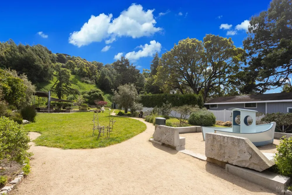 99 Brighton Avenue Bolinas, CA 94924