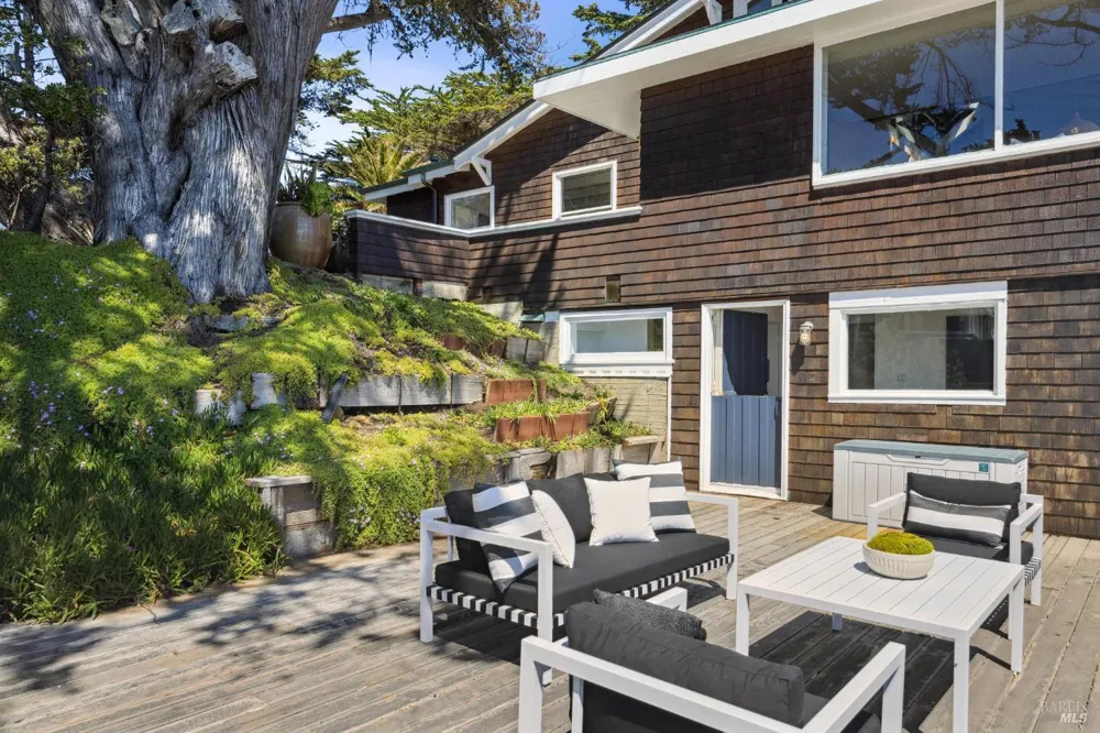 99 Brighton Avenue Bolinas, CA 94924