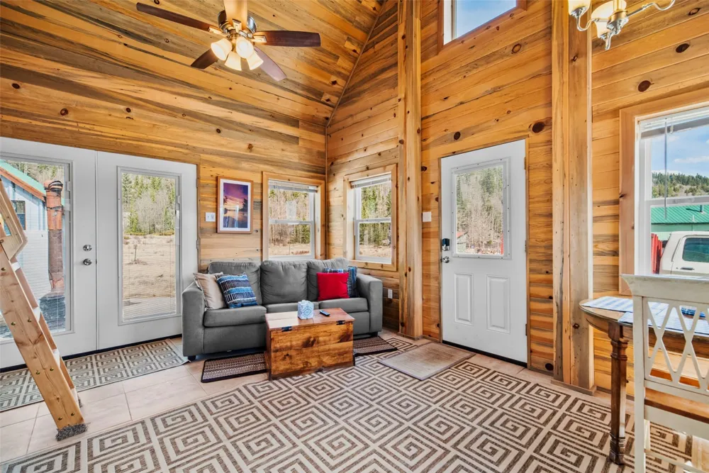2491 Cr-12 Alma, CO 80420