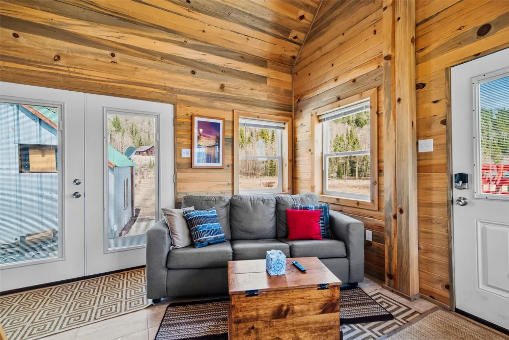 2491 Cr-12 Alma, CO 80420