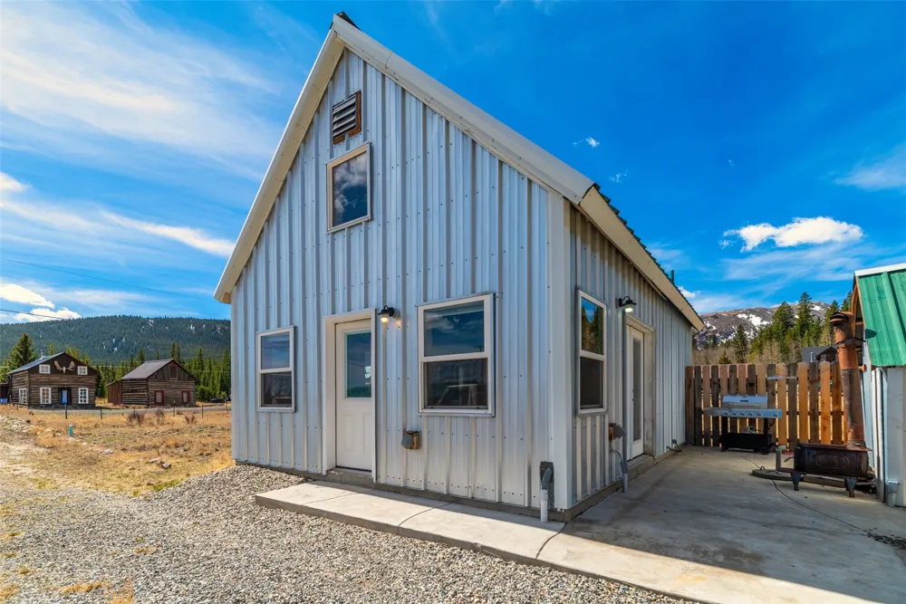 2491 Cr-12 Alma, CO 80420