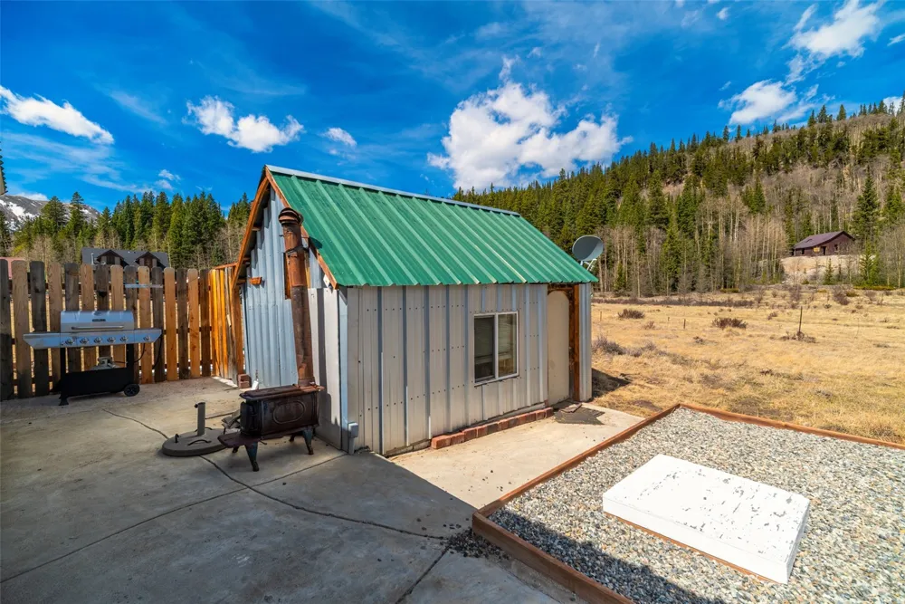 2491 Cr-12 Alma, CO 80420