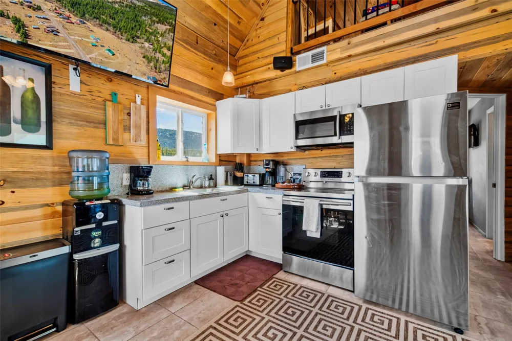2491 Cr-12 Alma, CO 80420