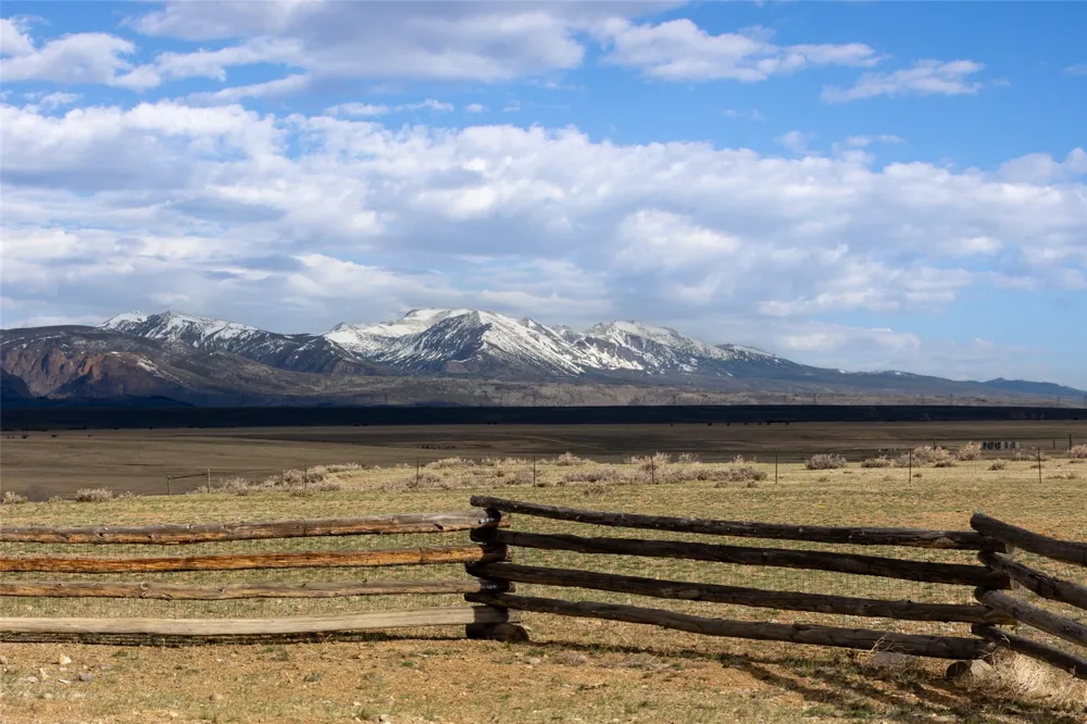 151 JCR 26 Walden, CO 80430