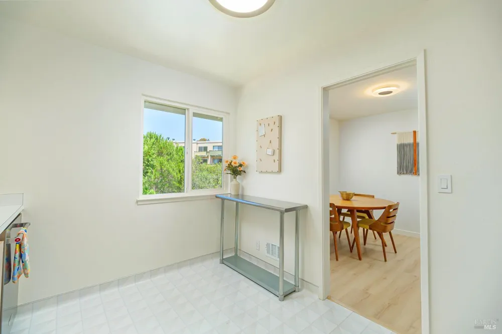 175 Upper Via Casitas Way ##2 Greenbrae, CA 94904