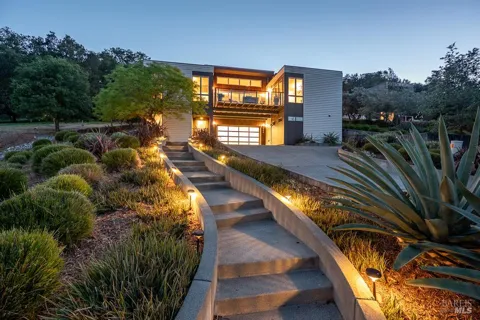 280 Long Acres Place