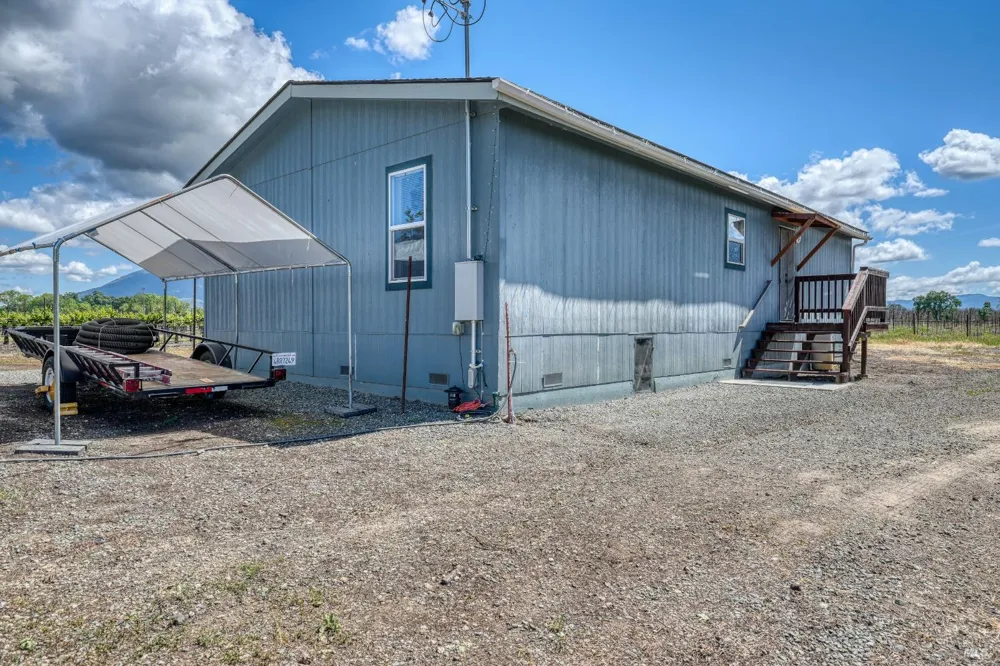2195 Stone Drive Lakeport, CA 95453