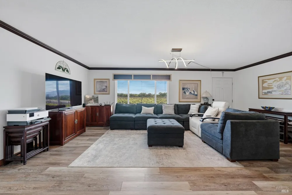 2195 Stone Drive Lakeport, CA 95453