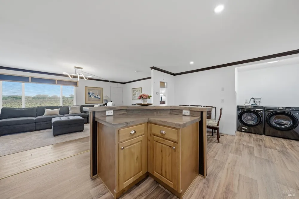 2195 Stone Drive Lakeport, CA 95453