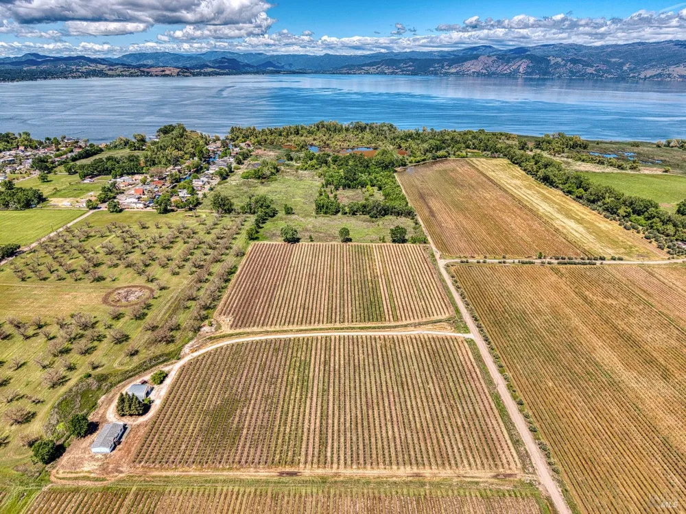 2195 Stone Drive Lakeport, CA 95453