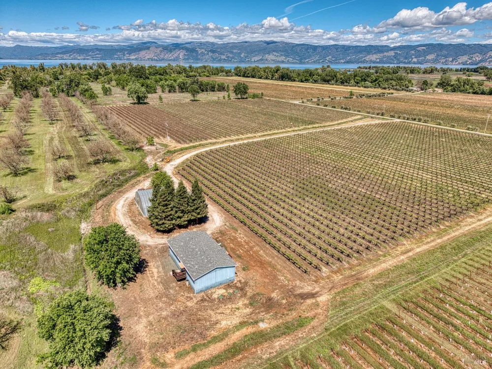 2195 Stone Drive Lakeport, CA 95453