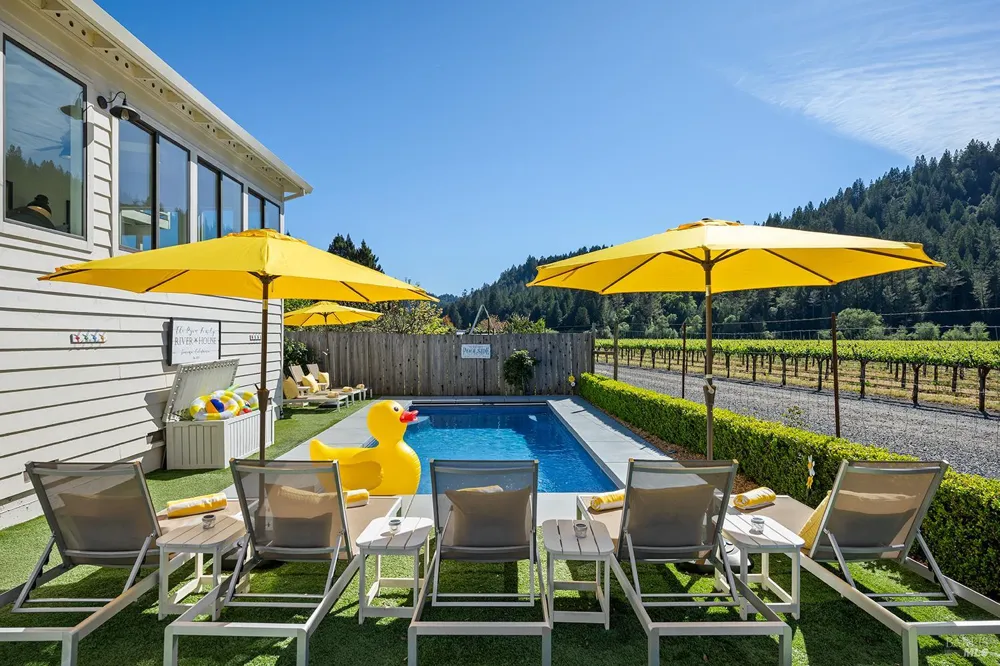 16530 Laughlin Road Guerneville, CA 95446