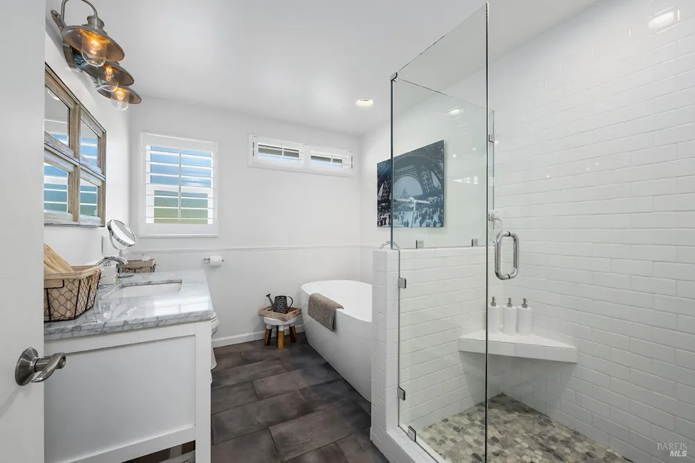 16530 Laughlin Road Guerneville, CA 95446