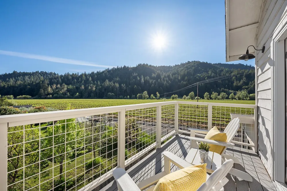 16530 Laughlin Road Guerneville, CA 95446