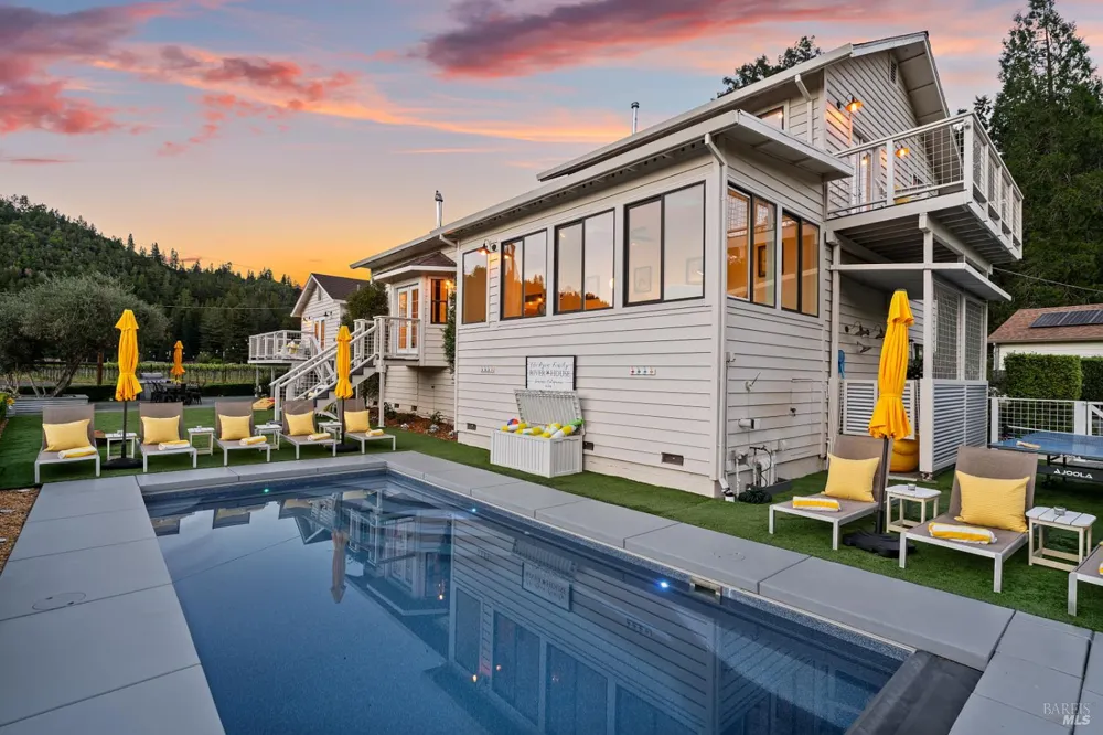 16530 Laughlin Road Guerneville, CA 95446