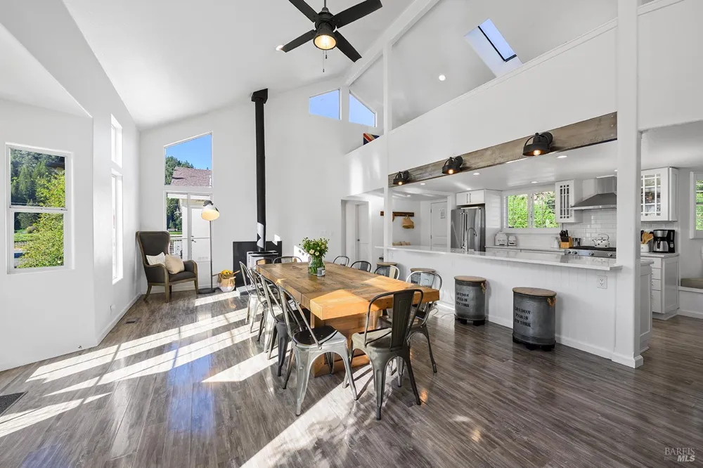 16530 Laughlin Road Guerneville, CA 95446