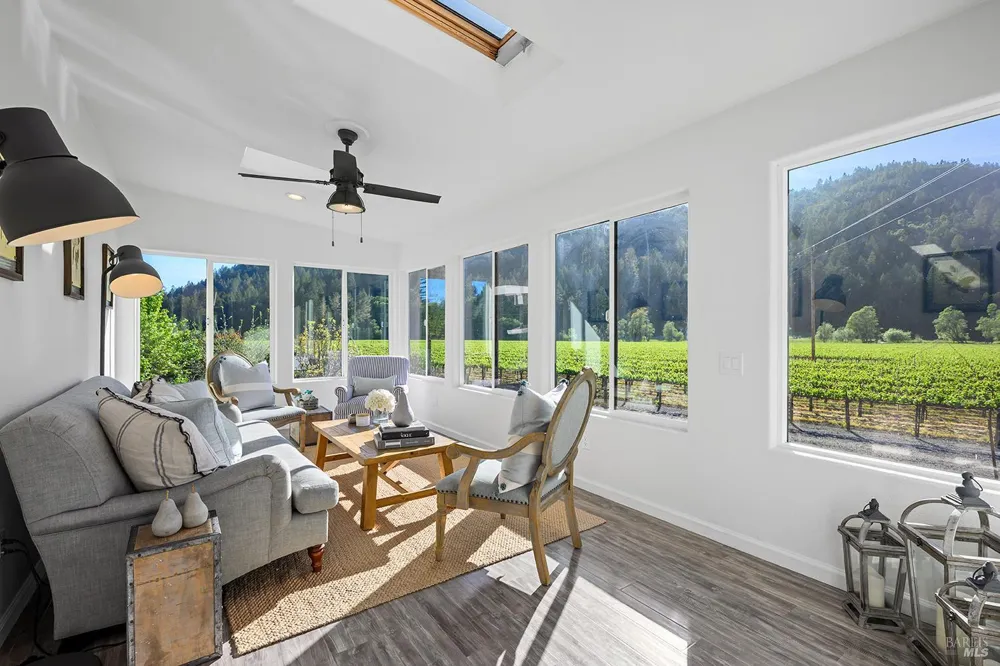 16530 Laughlin Road Guerneville, CA 95446