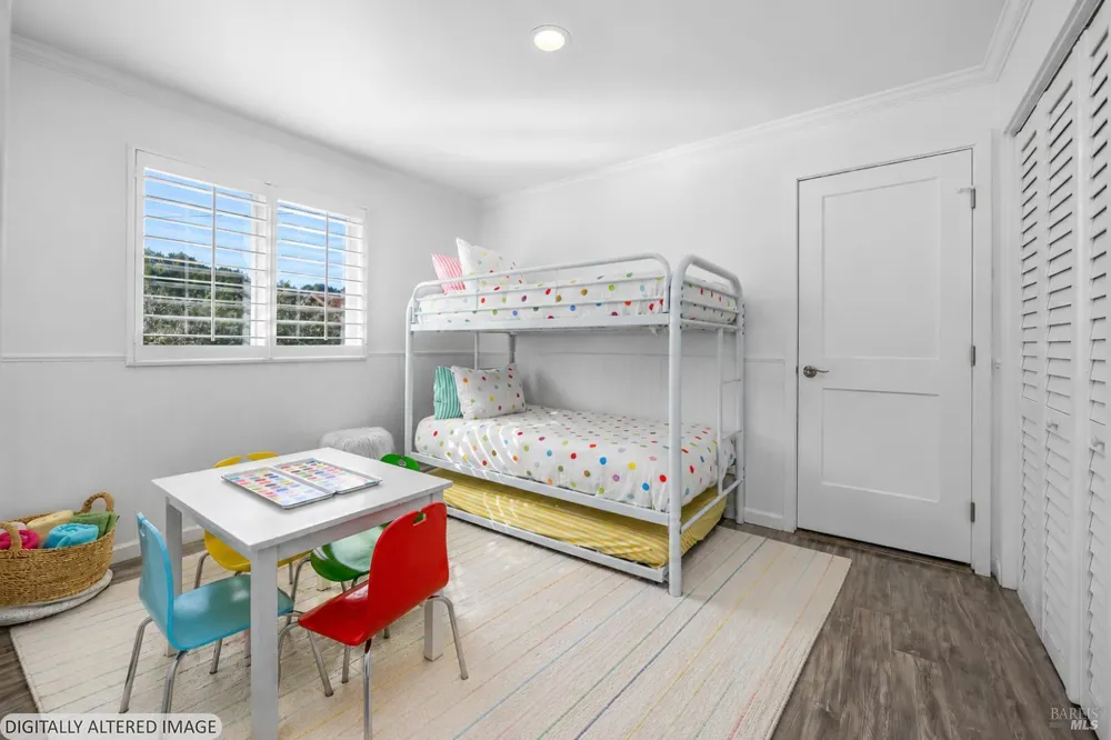 16530 Laughlin Road Guerneville, CA 95446
