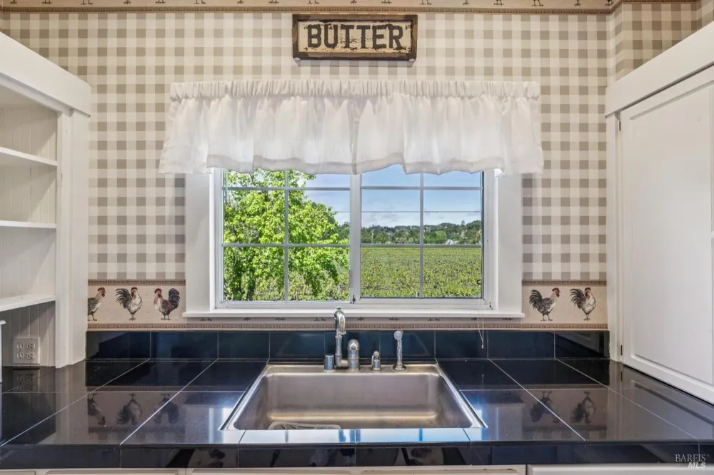 3260 State Highway 128 Calistoga, CA 94515
