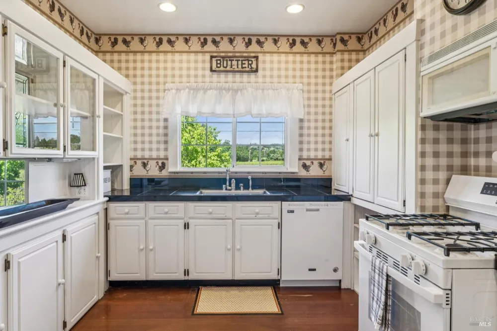 3260 State Highway 128 Calistoga, CA 94515