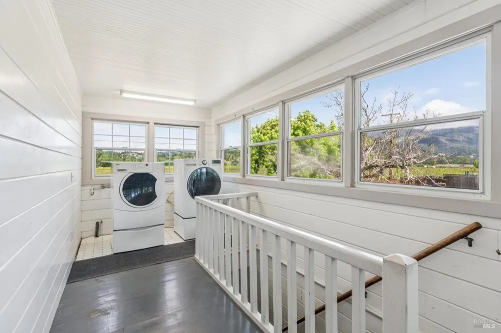 3260 State Highway 128 Calistoga, CA 94515