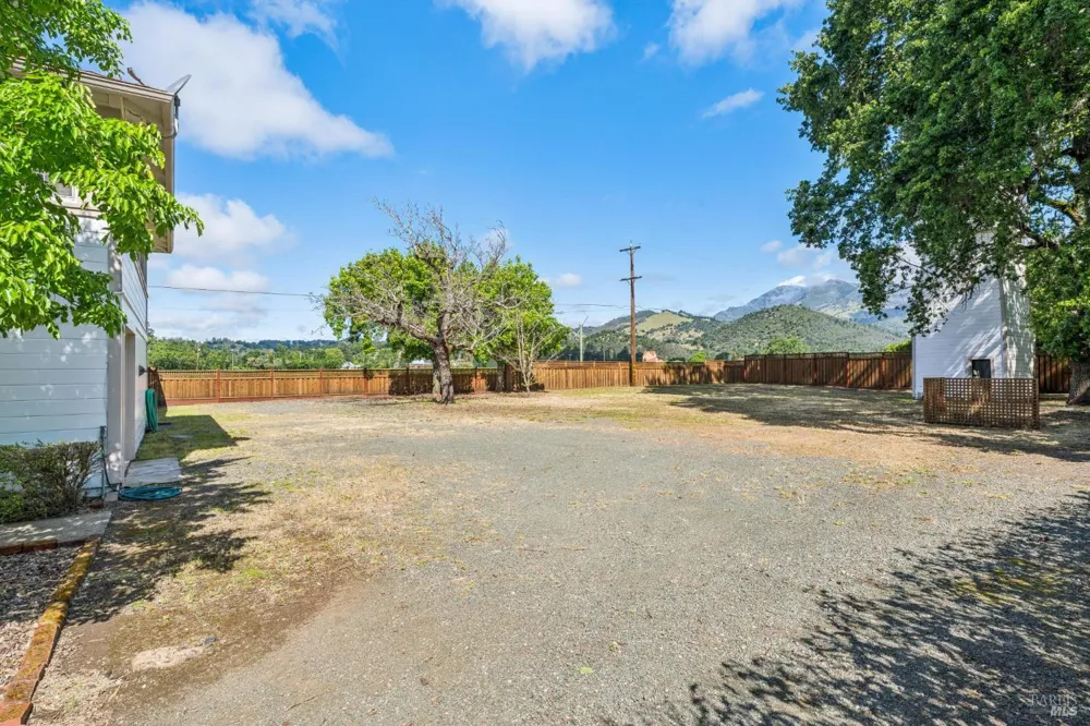 3260 State Highway 128 Calistoga, CA 94515