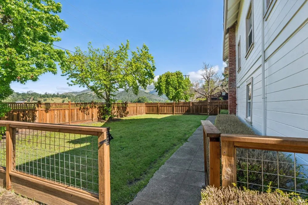 3260 State Highway 128 Calistoga, CA 94515