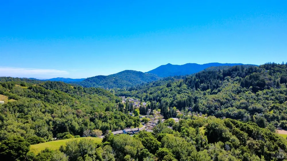 Glen Drive Fairfax, CA 94930