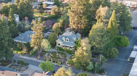 25 W Grant Street