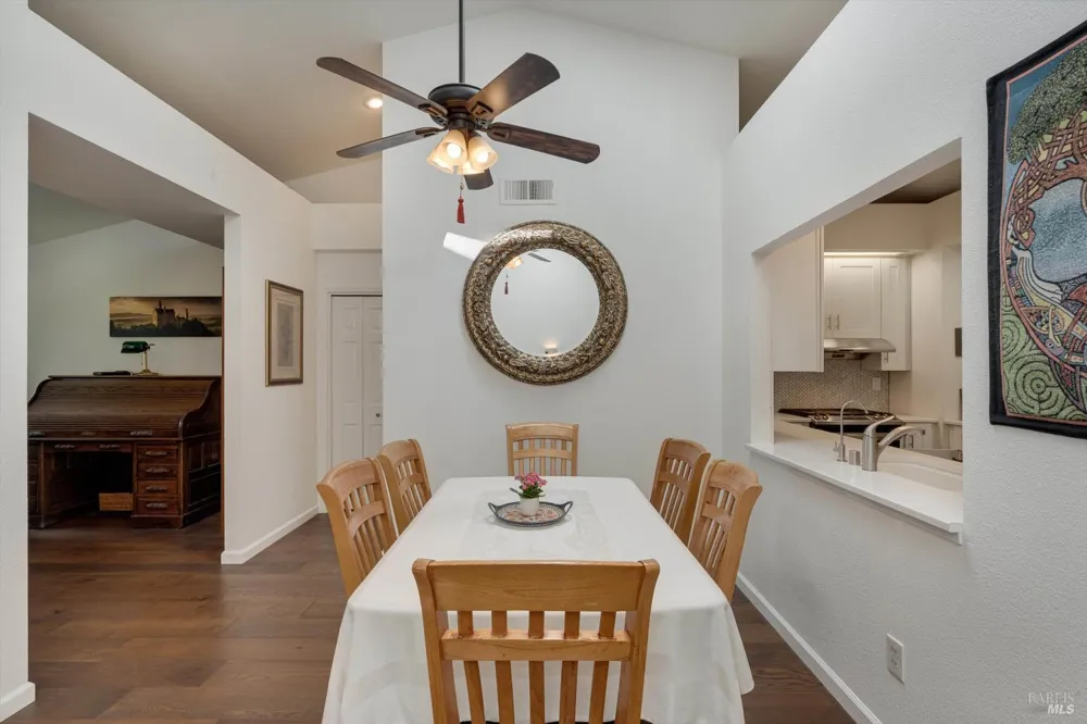 2008 Stonefield Lane Santa Rosa, CA 95403