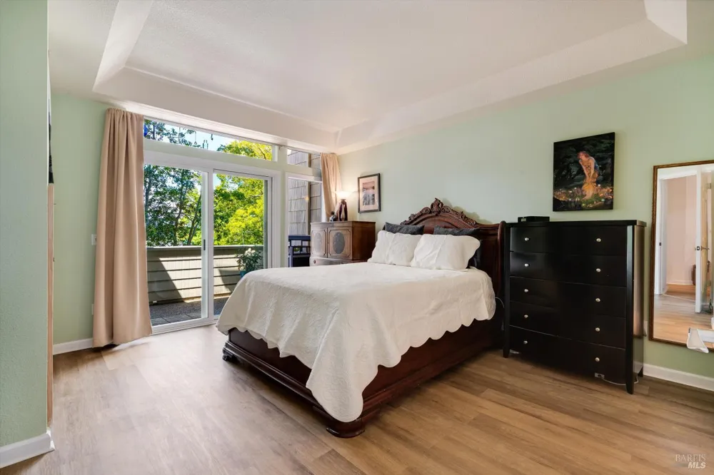 2008 Stonefield Lane Santa Rosa, CA 95403