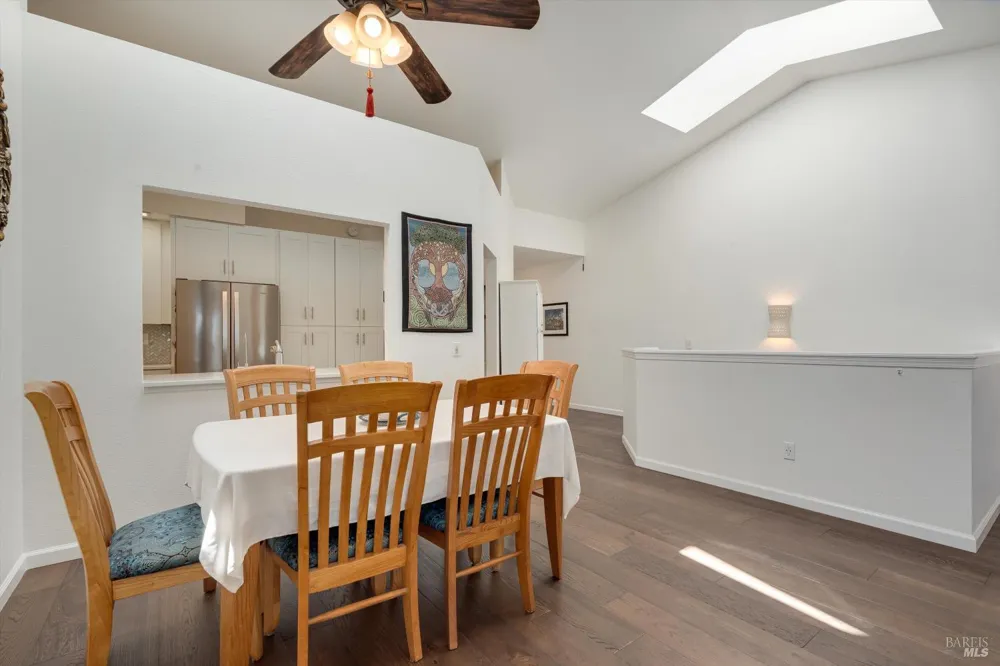 2008 Stonefield Lane Santa Rosa, CA 95403