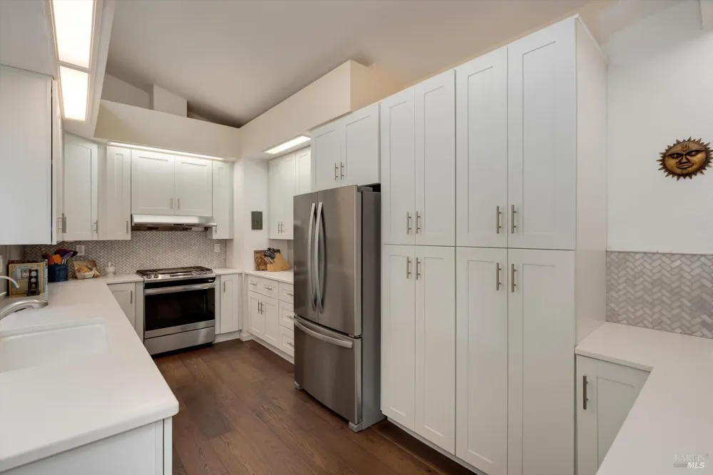 2008 Stonefield Lane Santa Rosa, CA 95403