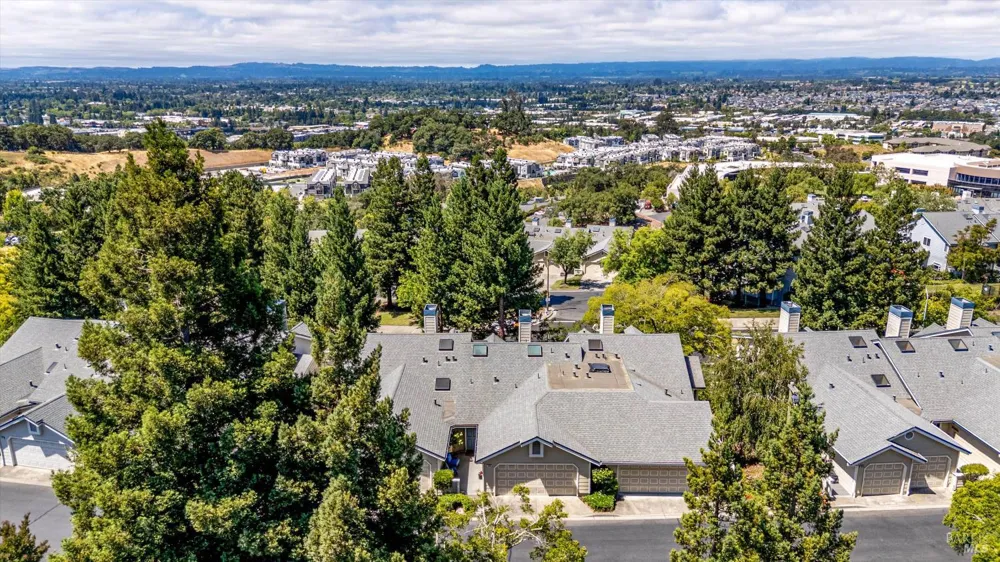 2008 Stonefield Lane Santa Rosa, CA 95403