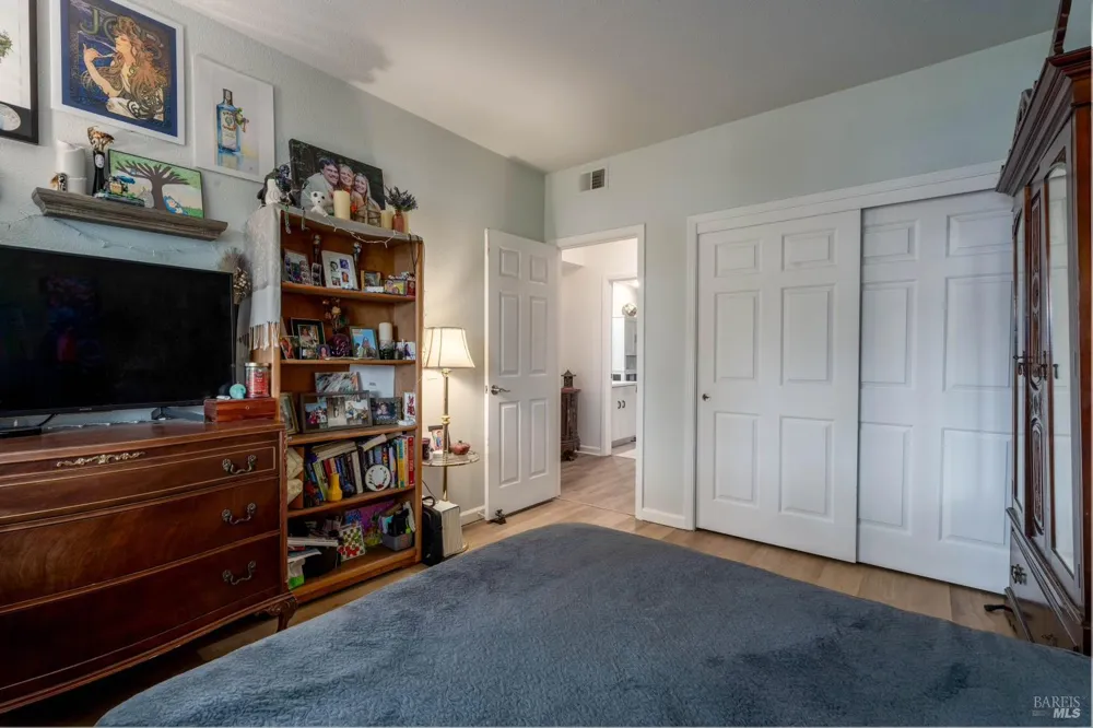 2008 Stonefield Lane Santa Rosa, CA 95403