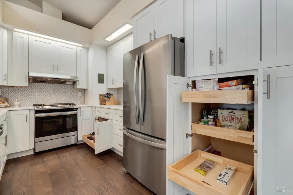 2008 Stonefield Lane Santa Rosa, CA 95403